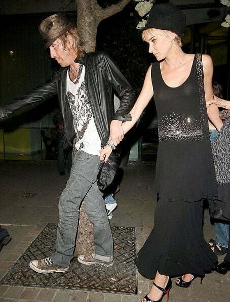 Kimberly Stewart and Rhys Ifans 1